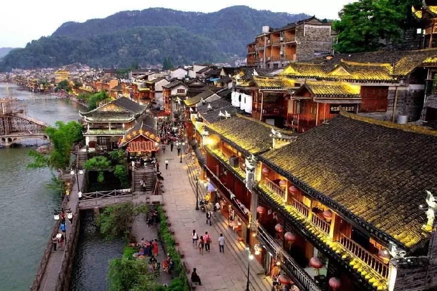 我市推进建筑业全产业链转型升级